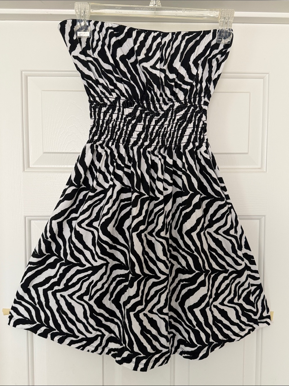 bebe Black and White Zebra Print Strapless Dress, chest measures 34”, length-26”